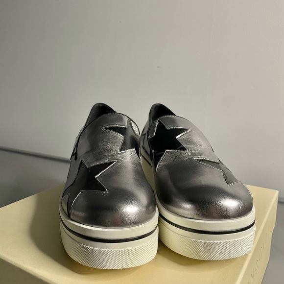 STELLA MCCARTNEY
Binx Star slip-on sneakers - Picture 6 of 7